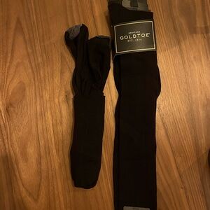 Gold Toe Black Dress Socks for Formal Occasions
